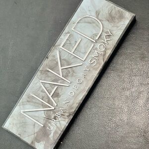Urban Decay Naked Smoky Palette in Gray Hues